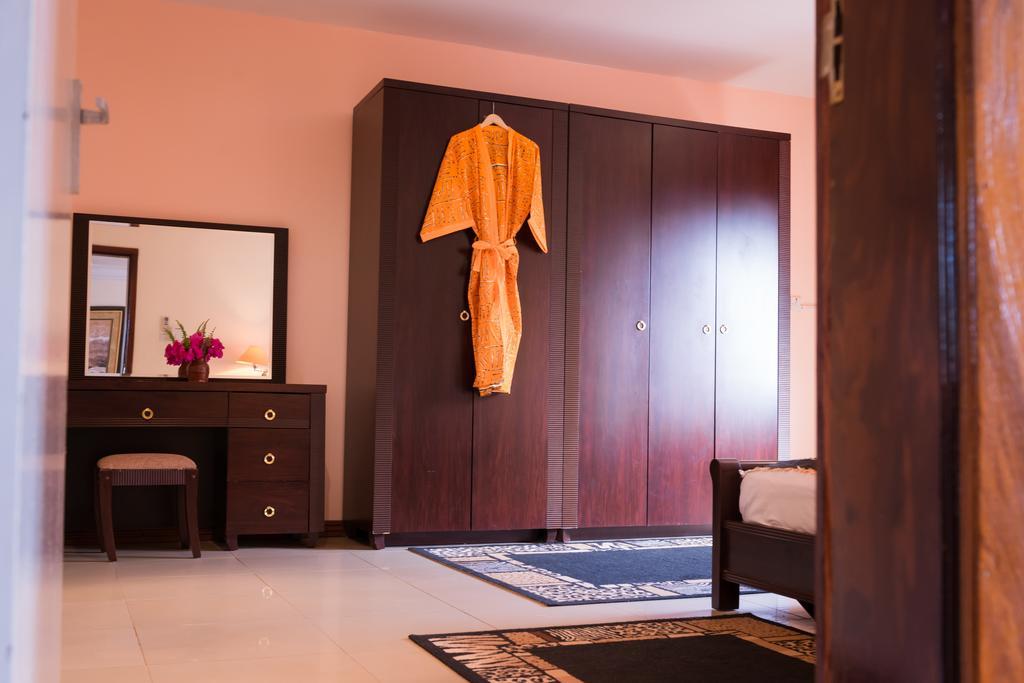 Calabash Apartment-Hotel Kotu Kültér fotó