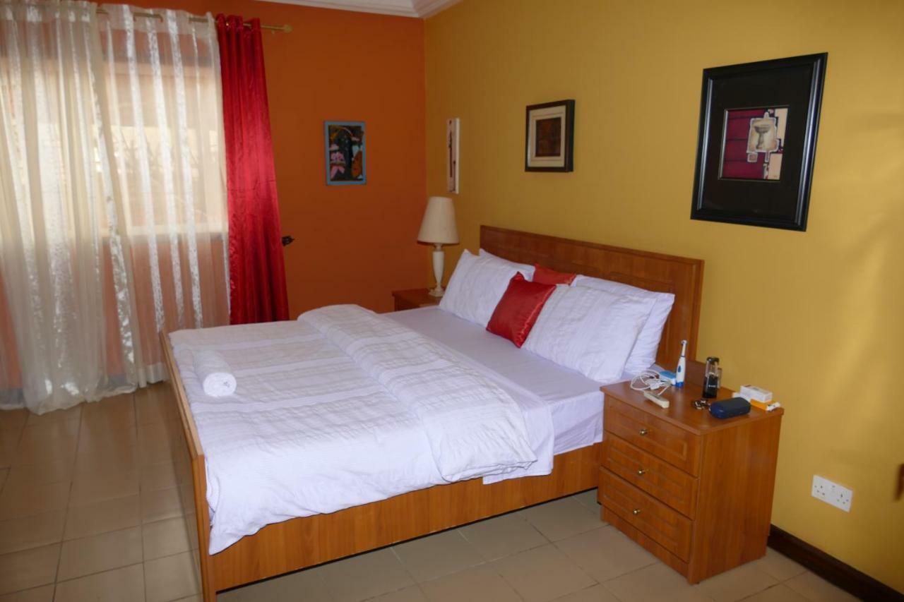 Calabash Apartment-Hotel Kotu Kültér fotó