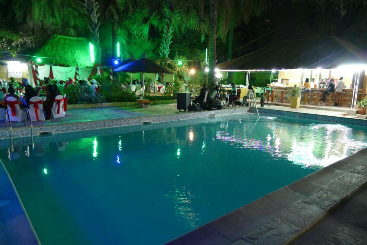 Calabash Apartment-Hotel Kotu Kültér fotó